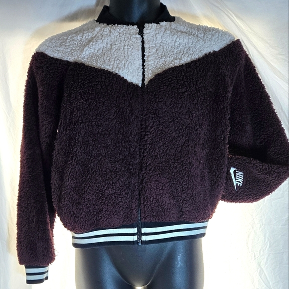 Cropped Teddy Nike Jacket - Picture 1 of 9